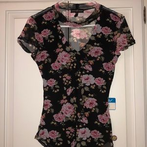 Fitted Floral Choker Shirt